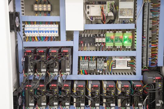 PRY-450A-apparaat voor het inbrengen van touwen in papieren zakken 11