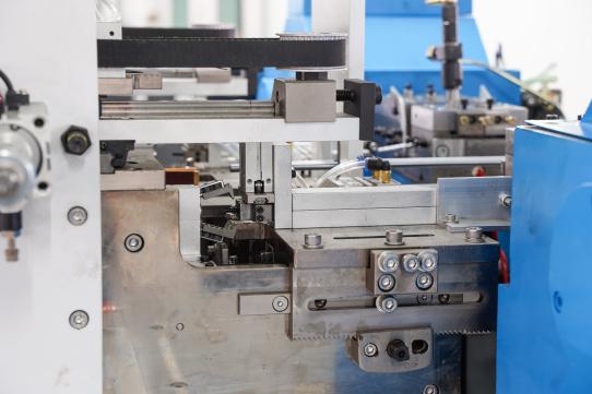 PRY-450A-apparaat voor het inbrengen van touwen in papieren zakken 8