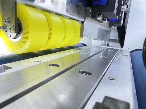 PRY-1800 Enkele Doorgang Automatische Kartonnen Doos Monster Snijmachine 7