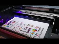 Koevoet-62U de UV Veelkleurige Printer van DTF met Filmlamineerder alle-in-Één Specificaties